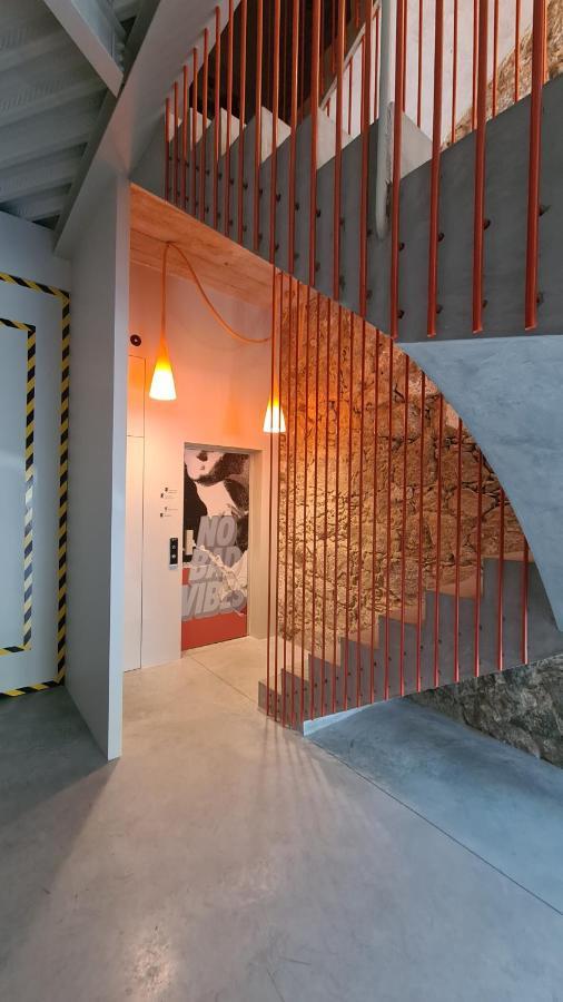 Sutrooms Braga Bagian luar foto